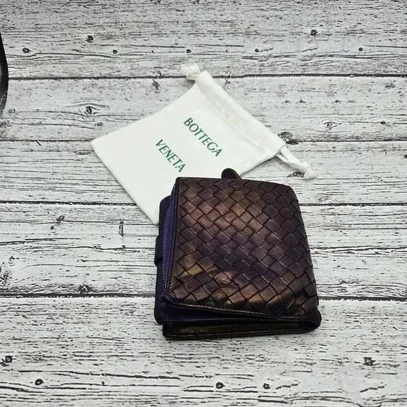Bottega Veneta Intrecciato Purple and Gold Zip Wallet - Picture 3 of 7